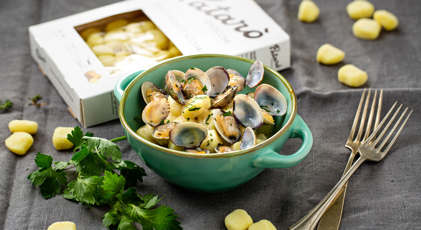 gnocchi di solo patate e acqua con vongole