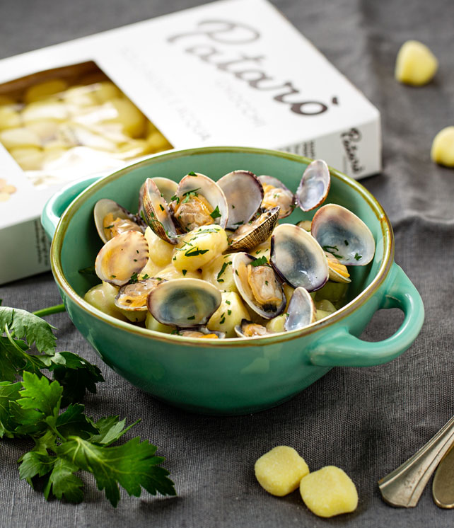 gnocchi di solo patate e acqua con vongole