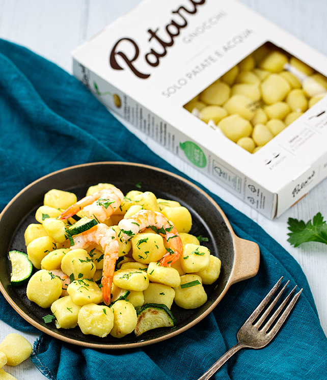 gnocchi di solo patate e acqua con gamberi e zucchine
